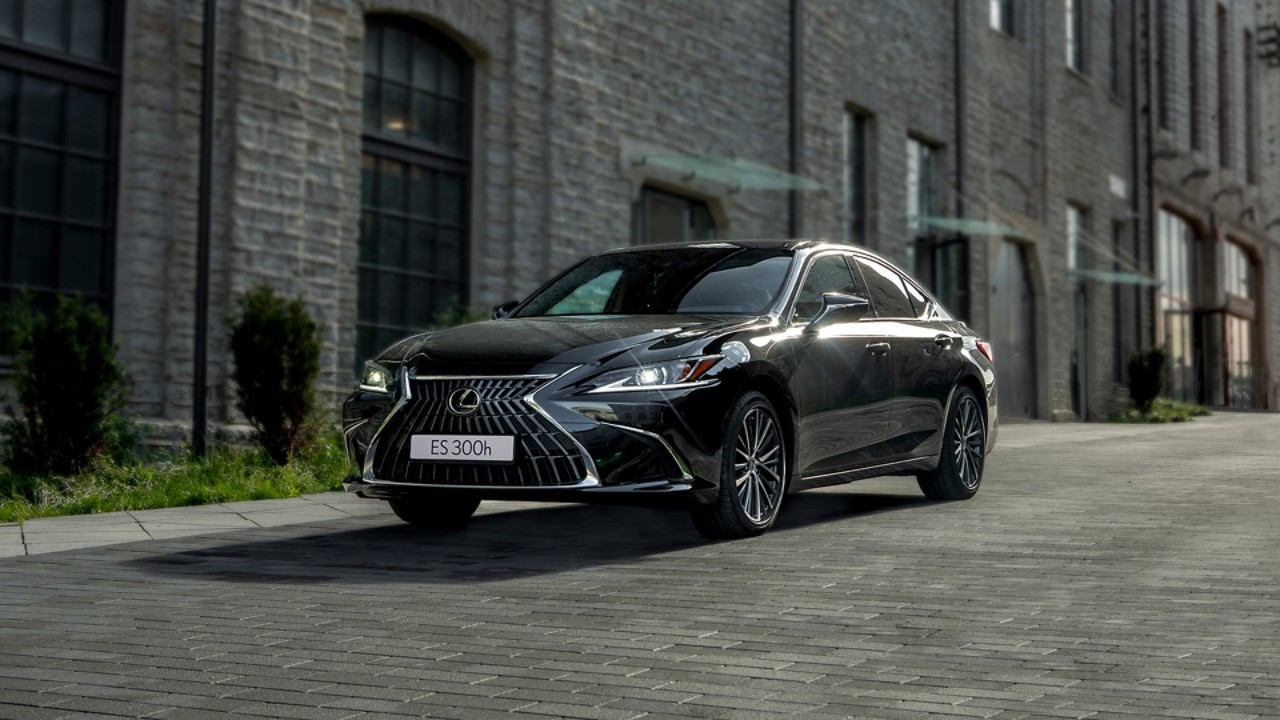 Lexus_ES_1920x1080px-1