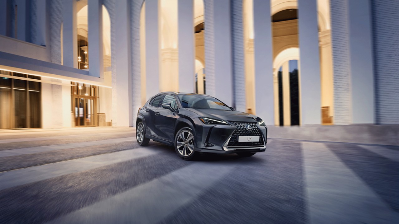 Lexus_UX_1920x1080px_2023