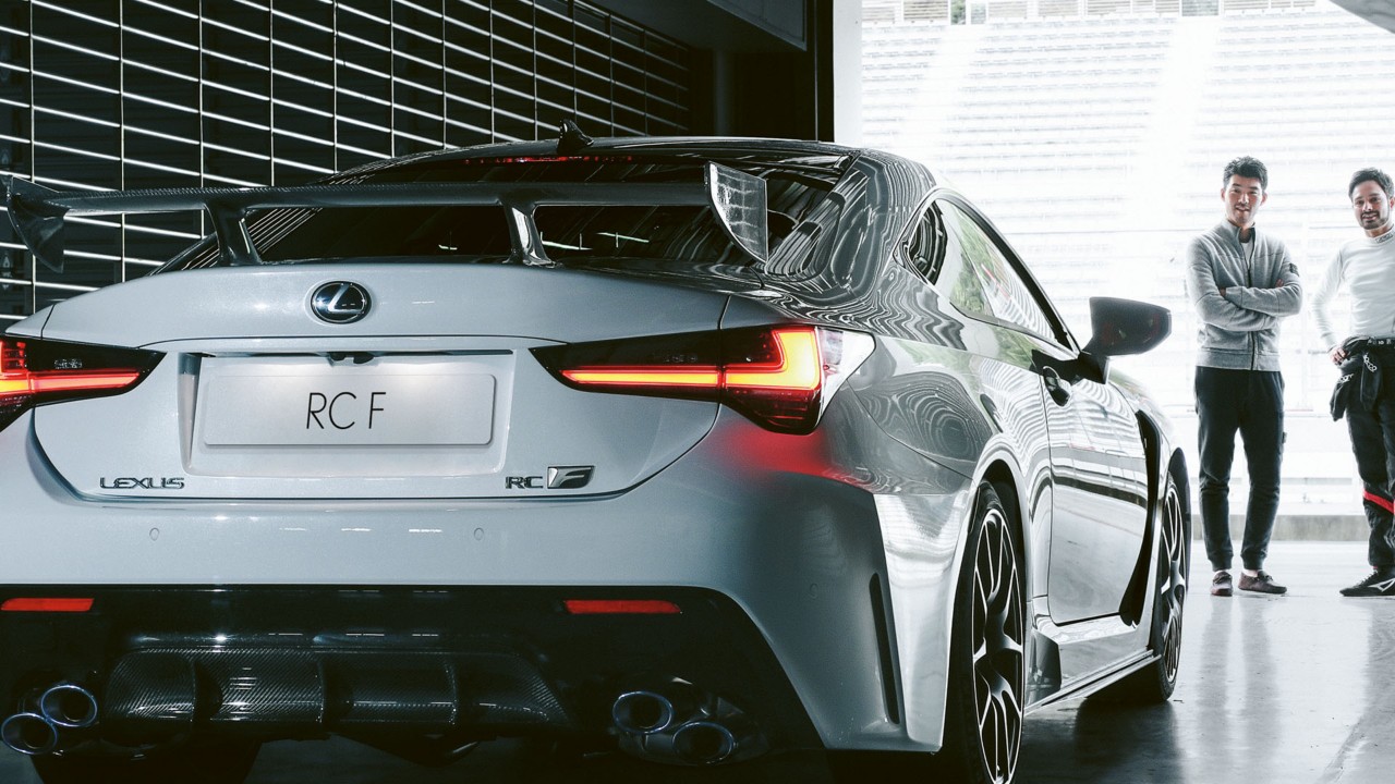 The rear exterior of the RC F showing the LED lights