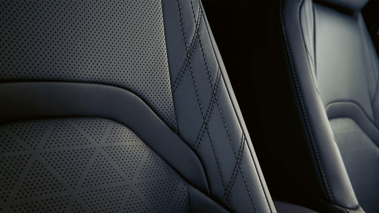 Lexus UX300e interior seat