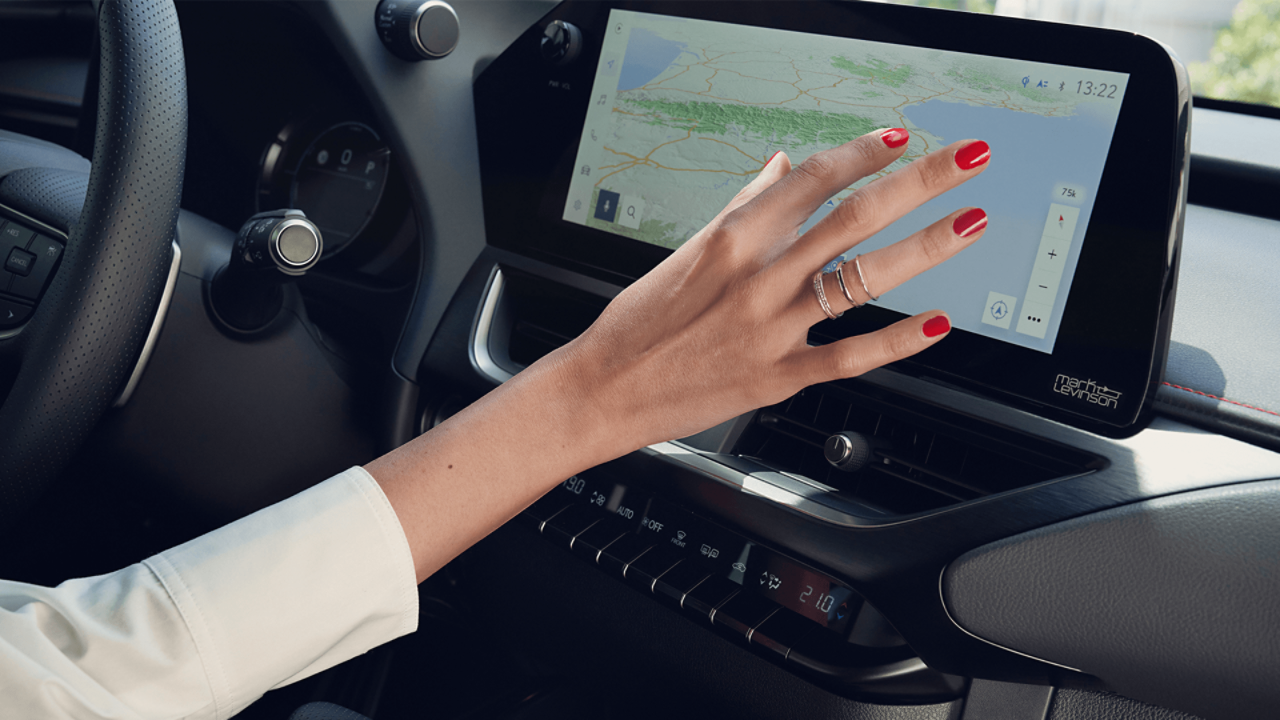  Lexus UX interior dashboard